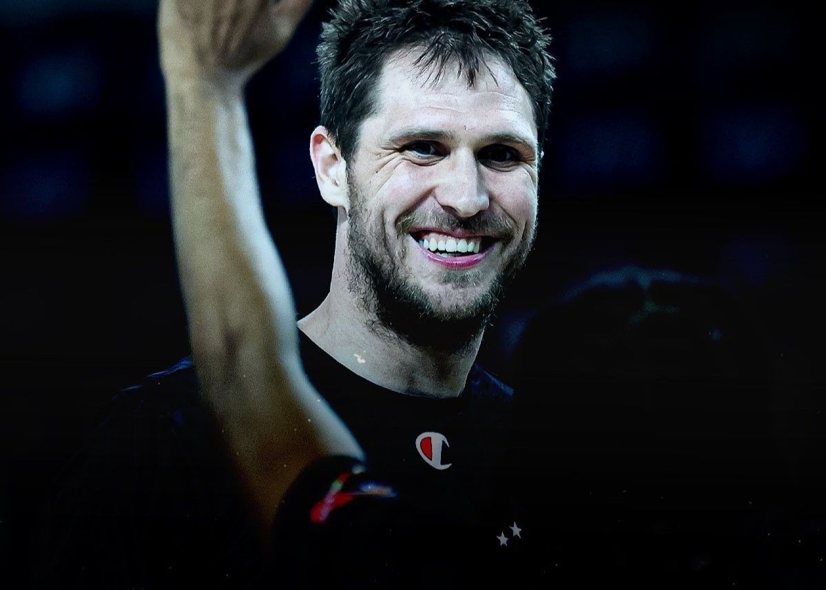 เจ้าหน้าที่เรือพิฆาต: Robert Lowe กลับมาเป็นตัวจริง และจะเผชิญหน้ากับ Perth Wildcats