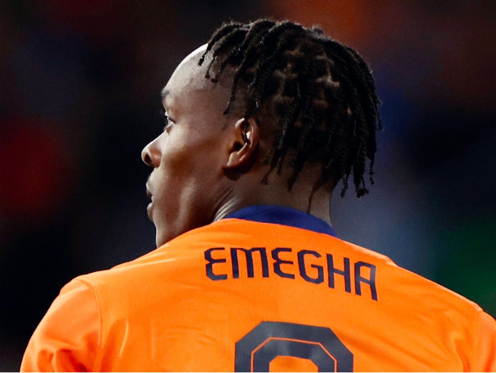 เจ้าหน้าที่ดัตช์ ดึงไอโอเมก้า กองหน้าไวท์คาสเซิ่ล ร่วมทีมชาติ คาดอาการบาดเจ็บของแวร์ฮอร์สต์รอการพิจารณา