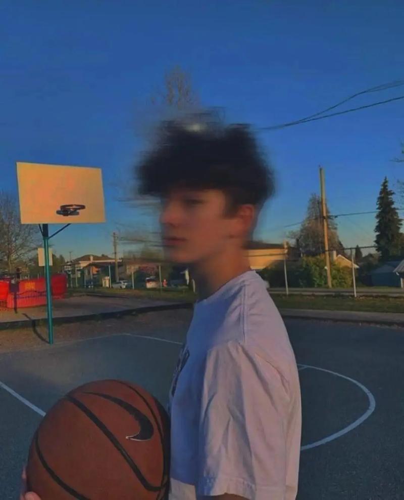 6686体育钻石作者Hazel