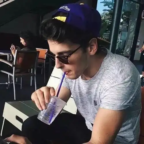 6686体育钻石作者Daisy