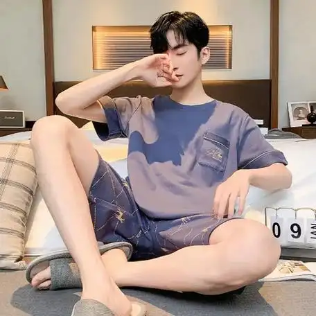 6686体育铁牌作者Ambrose