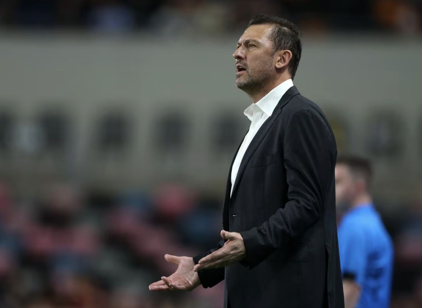 โปโปวิช : น่าเสียดายที่ต้องเสียประตูในเกม เหตุผลในการเสียประตูคือ เทรวิน และ กู๊ดวิน